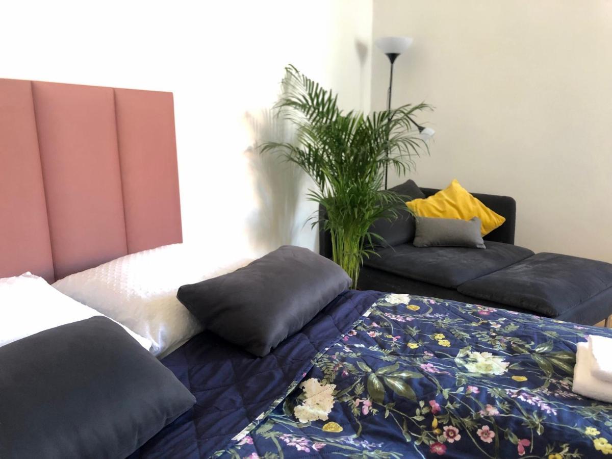 Sentymenty - Apartamenty W Kamienicy Na Mickiewicza Stary Toruń Kültér fotó