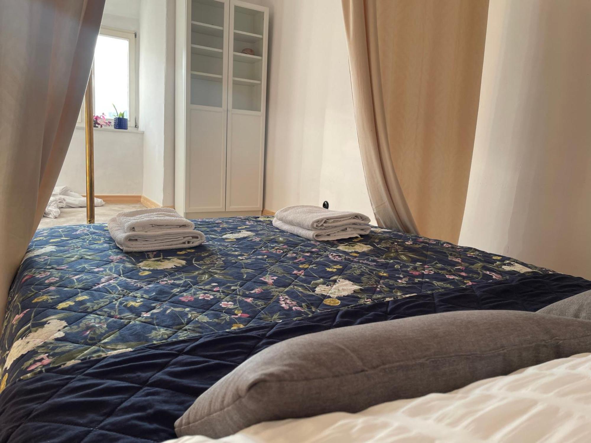 Sentymenty - Apartamenty W Kamienicy Na Mickiewicza Stary Toruń Kültér fotó